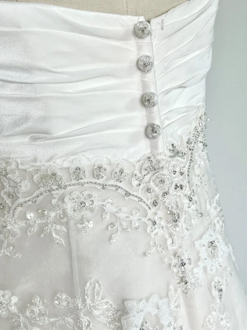 Casablanca Bridal 1955 "Dazzling Destiny" | Fit & Flare Wedding Gown | Size 8 - Picture 3 of 16